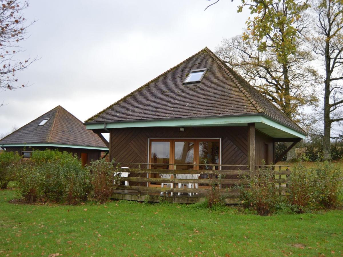 Chalet En Pleine Nature A Orsennes Avec Etang A Proximite, Ideal Pour 6 Personnes Et Animaux Admis - Fr-1-591-170 Exterior photo